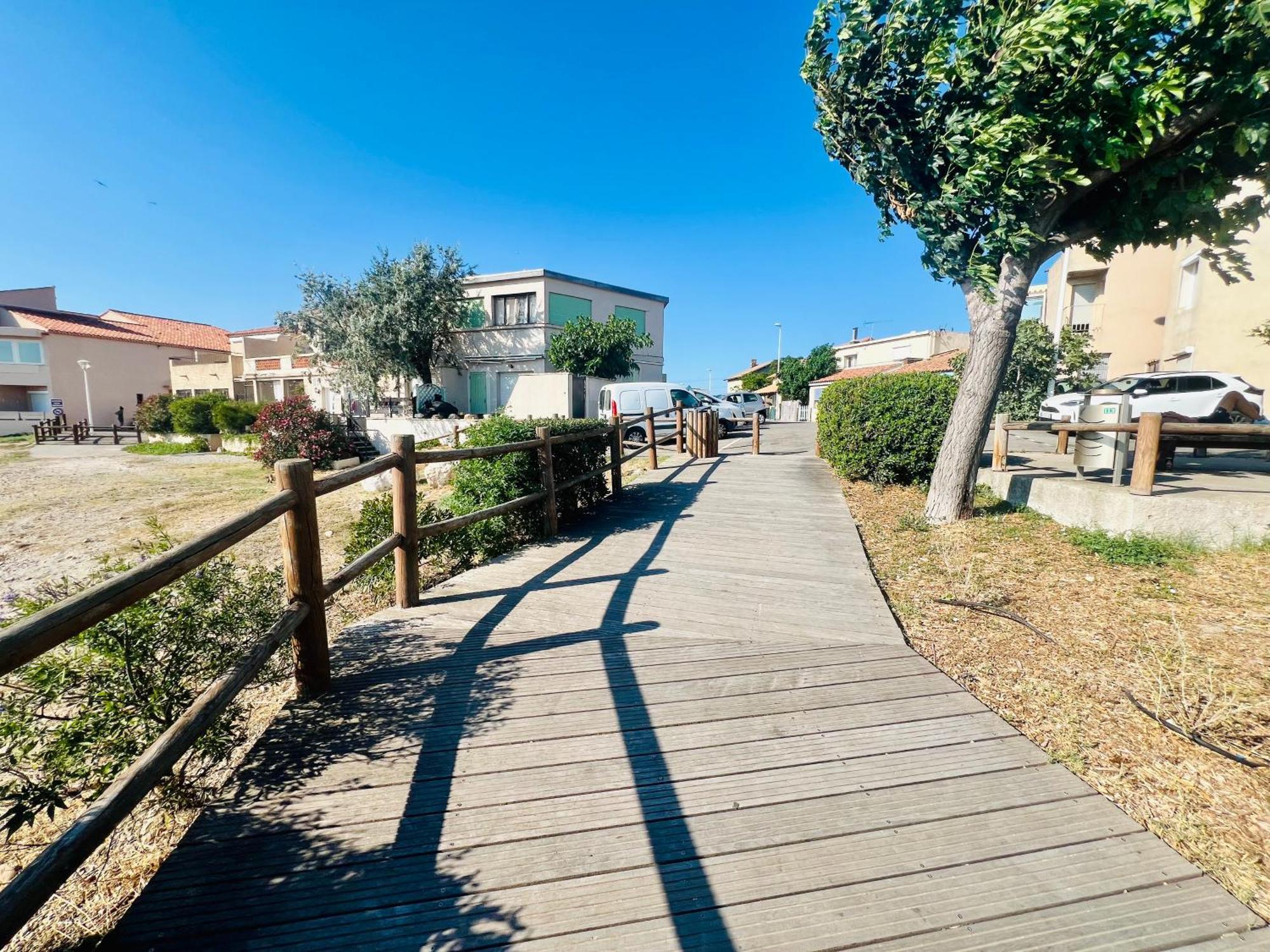 Le Coin De Mer 2, Bord De Mer, Plage 30M, Cosy, Clim, Wifi, 4 Personnes Fos-sur-Mer Exterior photo
