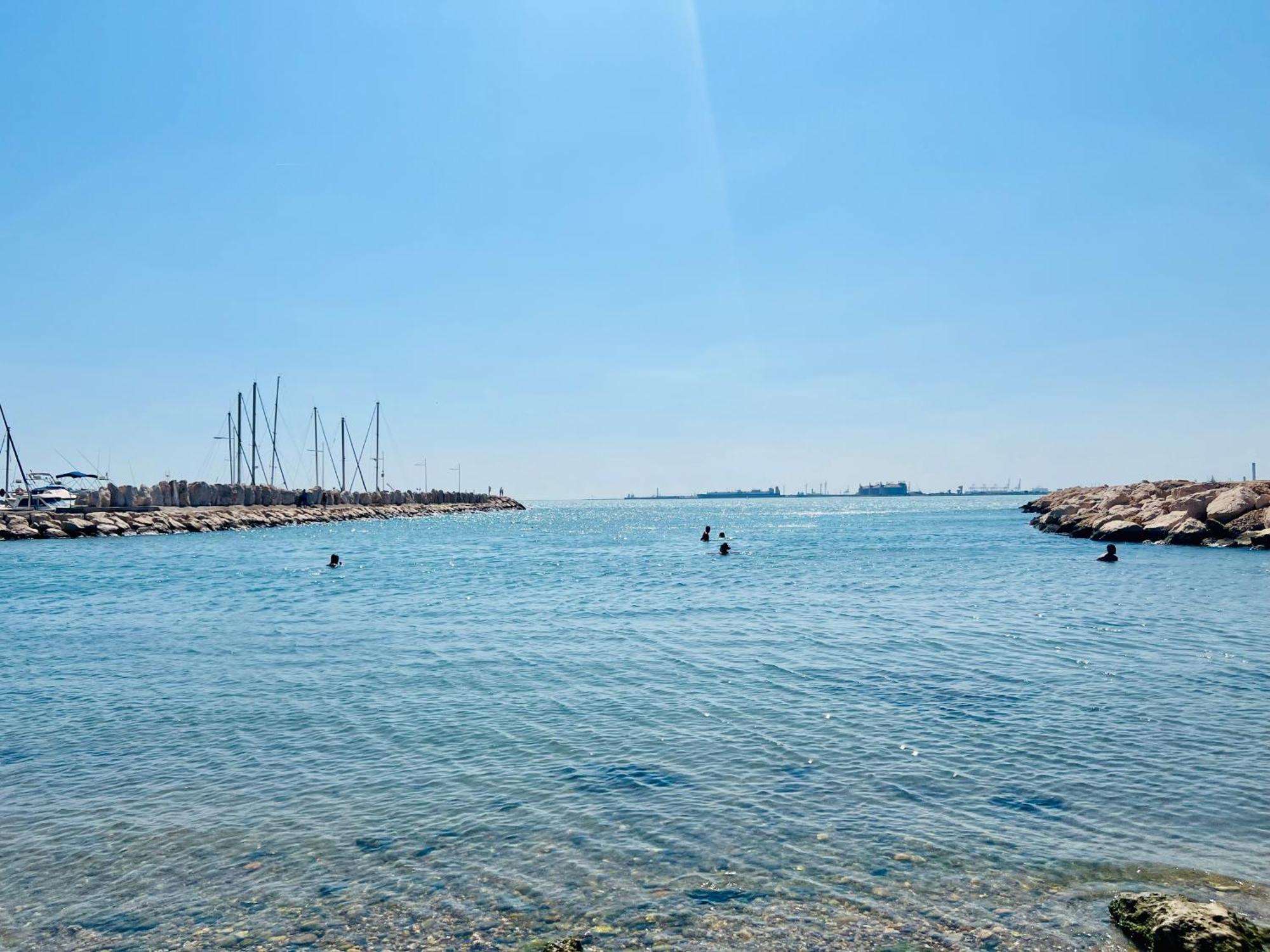 Le Coin De Mer 2, Bord De Mer, Plage 30M, Cosy, Clim, Wifi, 4 Personnes Fos-sur-Mer Exterior photo